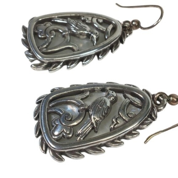 Brighton Bird Earrings MOP Mother of Pearl Drop Dangle Pearlized Silver NEW - Picture 8 of 9